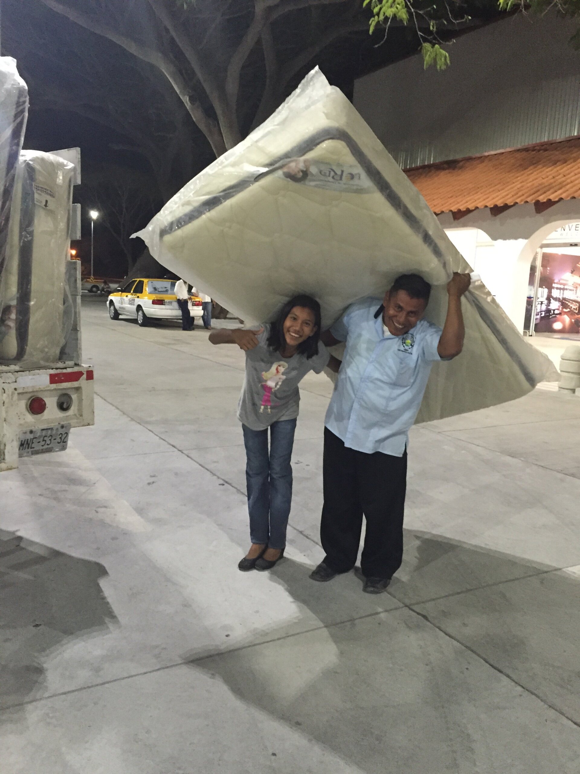 1st House Build - Pablo & his daughter recieve new matresses for their new home- Sponsored by A&W The McMurray Group